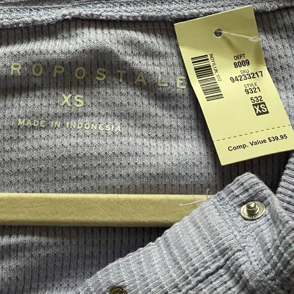 Aeropostale, XS, Cropped Henley Thermal - Picture 7 of 9